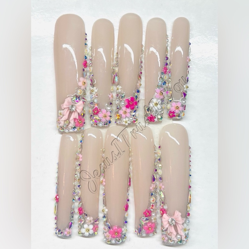 Nude Pink 3D Floral & Crystal Press-On Nail Set